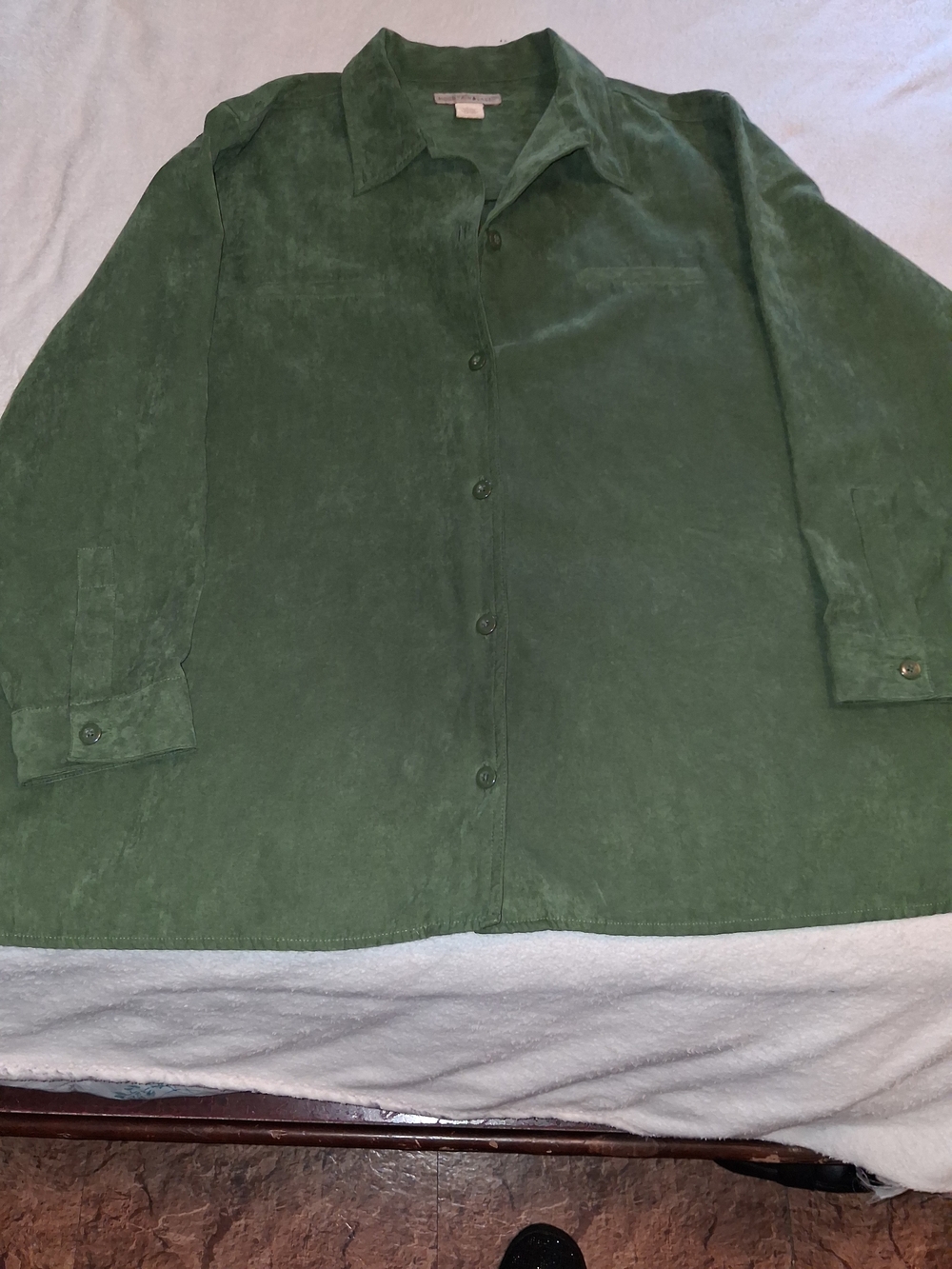 Mountain Lake Men's Deep Green Suede-Look Button Down Shirt